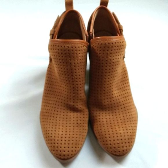 NWOT Franco Sarto camel colored ankle boot/shoes suede 7 1/2 M. - Picture 6 of 8